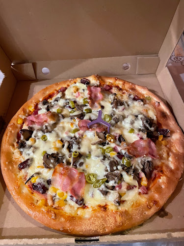 Opinii despre Tulipán Pizzéria în Heréd - Vendéglátás