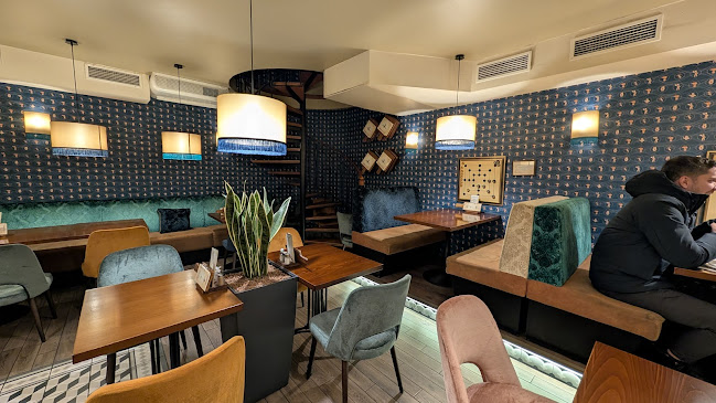 Comentarii opinii despre VakVarjú Étterem Pest