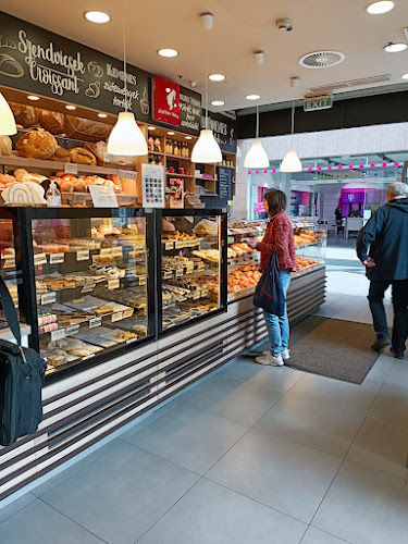 Lipóti Pékség Corvin