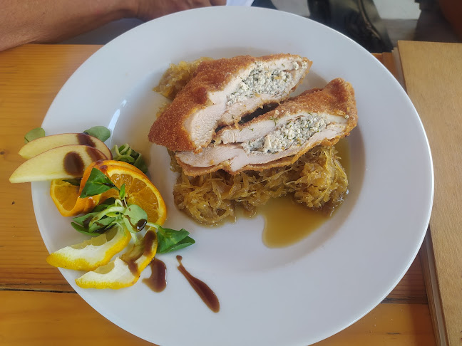 Nagy- Magyarország Fogadó