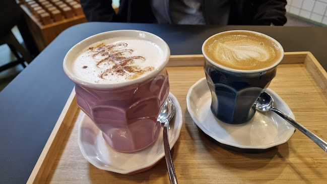 Opinii despre Grinder Fitness & Coffee Shop în Budapest - Vendéglátás