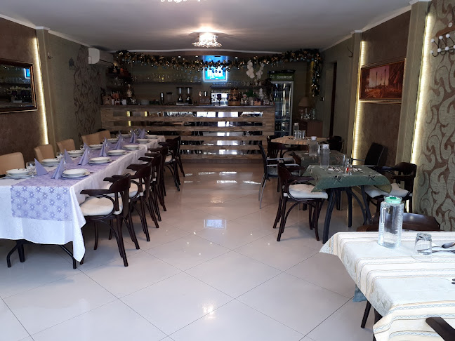 Opinii despre Cafe Ameretto Vendéglő és Cukrászda în Szekszárd - Vendéglátás