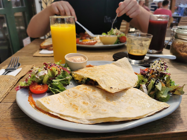 Comentarii opinii despre Pajti