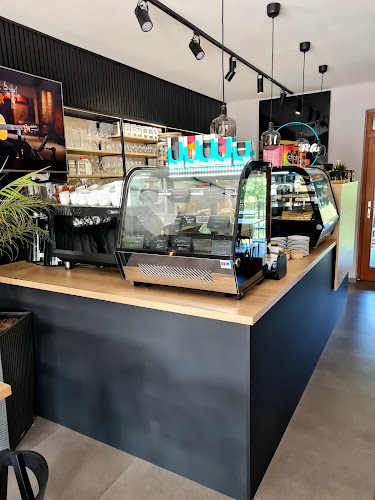 Comentarii opinii despre Luxura Café & Bar