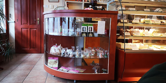 Opinii despre Szent Lőrinc Cukrászda în Eger - Vendéglátás