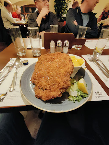 Opinii despre VakVarjú Étterem Pest în Budapest - Vendéglátás