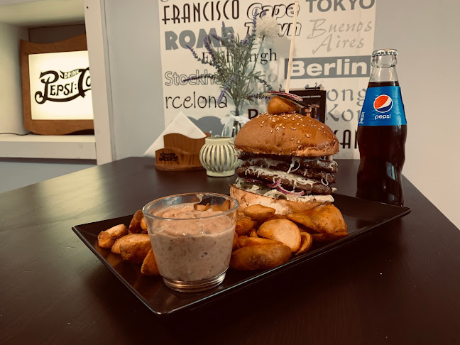 Opinii despre MEEX Bistro (Pizza, Hamburger) în Gyöngyös - Vendéglátás