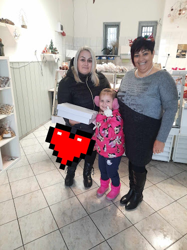 Klaudia Cukrászda - Vendéglátás