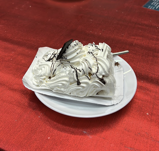 Comentarii opinii despre Mesi Cukrászda