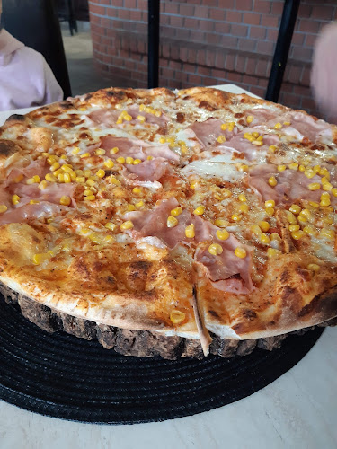 Stefano Pizza & Bar - Vendéglátás