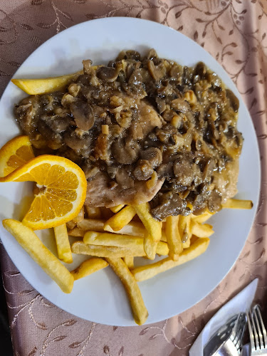 Comentarii opinii despre Fehèrló Ètterem Ès Rendezvènyház,Fehérló Panzió