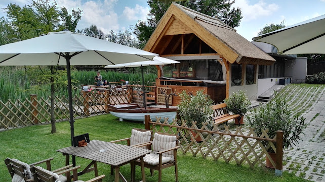 Garden Cafe - Vendéglátás