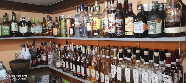 Comentarii opinii despre Alibi Bar & Cafe