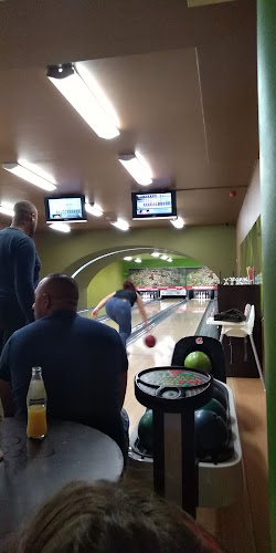 Opinii despre River Bistro în Jászberény - Vendéglátás