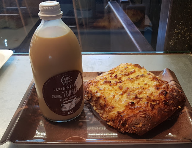 Opinii despre Pékség Kávézó Reggeliző în Bicske - Vendéglátás