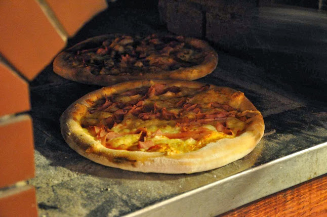 Opinii despre Pizzéria Pizza Padre în Győr - Vendéglátás