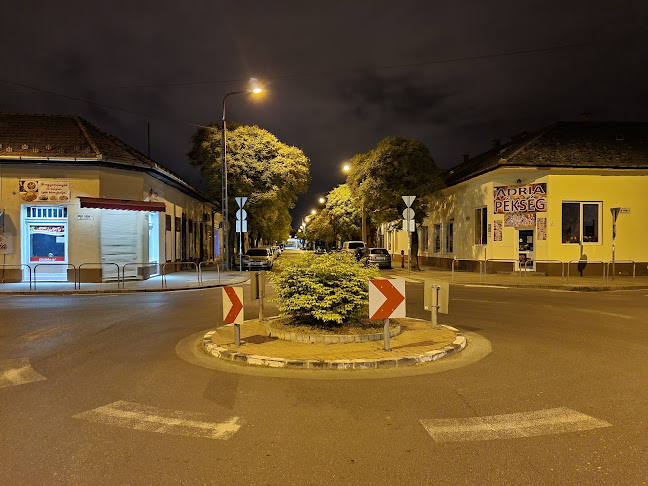 Budapest, Deák Ferenc u. 13, 1047