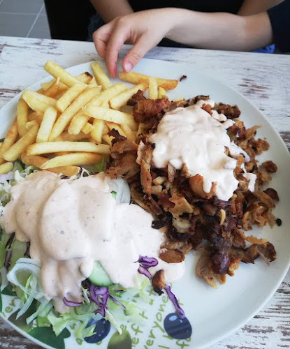 Várfaló - Vendéglátás