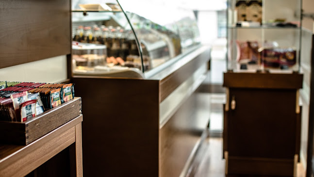 Melange Cafe & Bistro