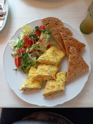 Opinii despre Gála Korzó în Tatabánya - Vendéglátás