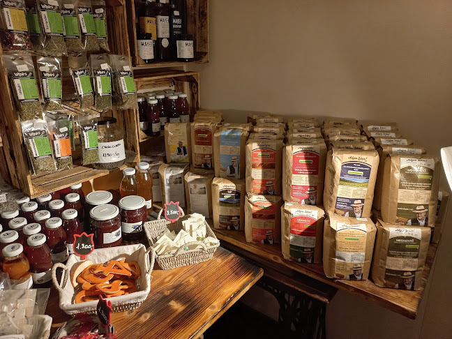 Panelpék // Egy falat kenyér