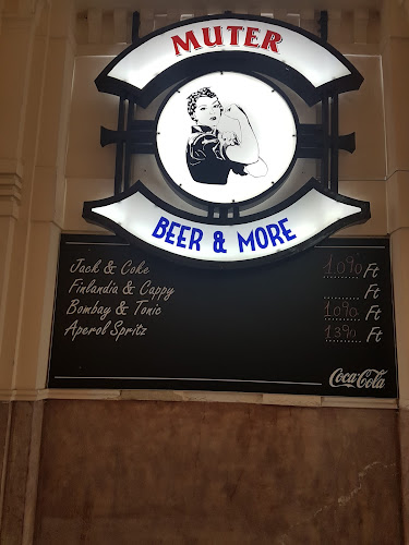 Comentarii opinii despre Muter Cafe & Beer (Muter Pub Gozsdu)