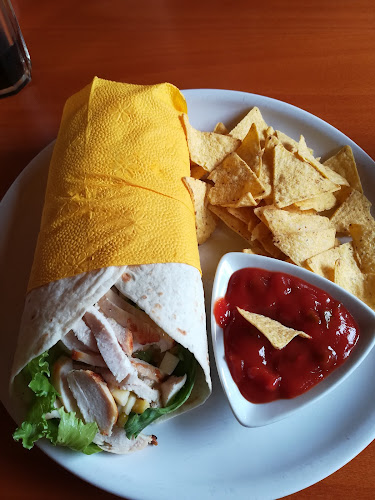 Opinii despre Bowling Pizzéria în Bánk - Vendéglátás