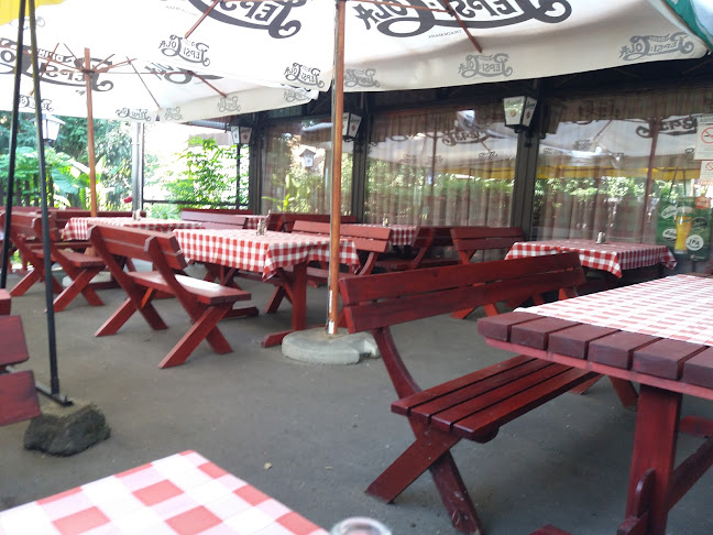 Evezős Csárda - Vendéglátás