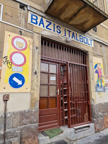 Opinii despre Bázis Italbolt în Budapest - Vendéglátás