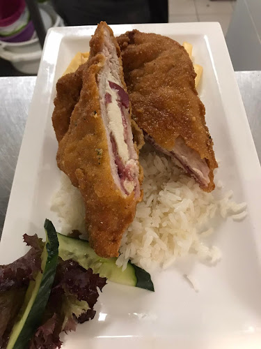 Palotás, Szabadság út 124, 3042