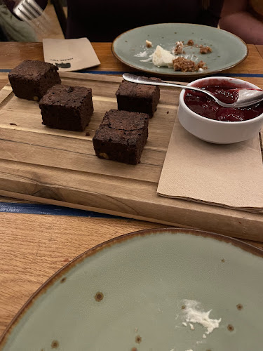 Comentarii opinii despre Mazel Tov