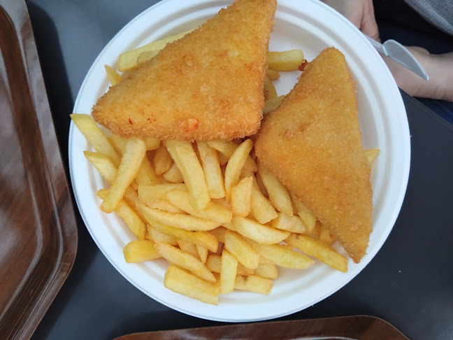 Ropogó Premier - Vendéglátás