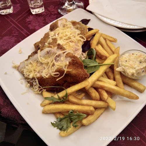 Ködmön Csárda - Eger