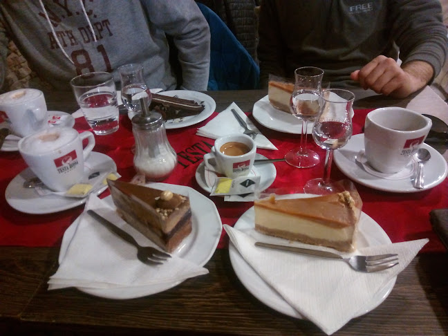 Comentarii opinii despre Múzeum Cukrászda