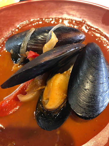 Wasabi Running Sushi & Wok Restaurant - Vendéglátás