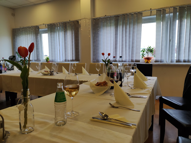 Opinii despre Manna Park Vendéglő în Hódmezővásárhely - Vendéglátás