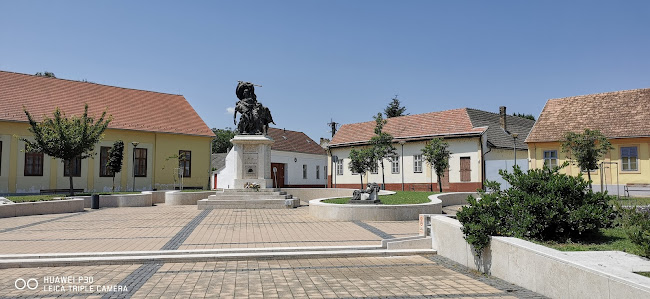 Opinii despre Büfé Falatozó în Tolna - Vendéglátás