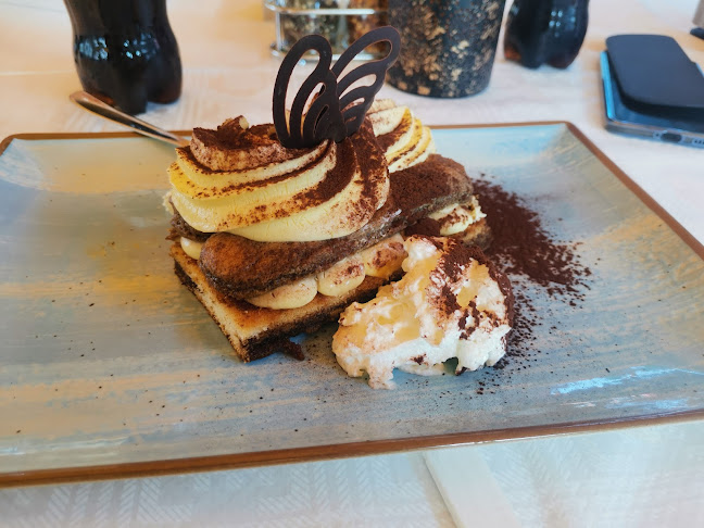 Opinii despre Mauro Ristorante Pizzéria Zamárdi în Zamárdi - Vendéglátás