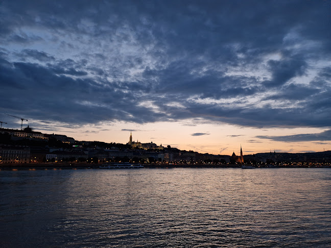 PONTOON - Vendéglátás