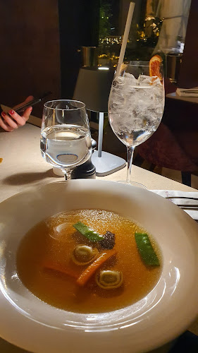 Budapest, Buda Castle, Csónak u. 1, 1015