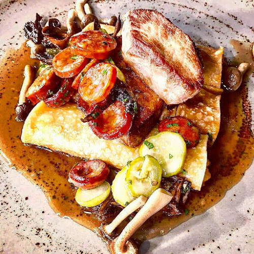 Opinii despre IKON Restaurant în Debrecen - Vendéglátás