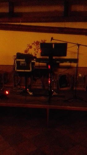 Comentarii opinii despre Metro Étterem-Söröző