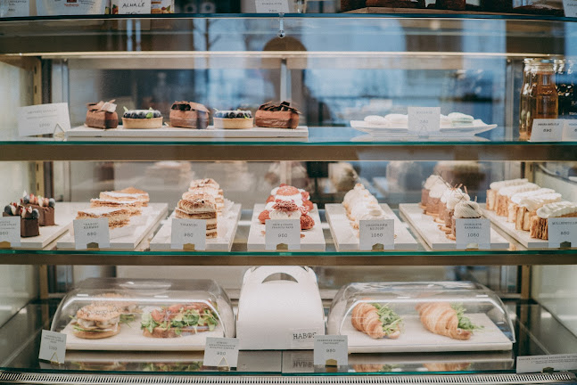 Opinii despre HABOS - édesek és kávé în Győr - Vendéglátás