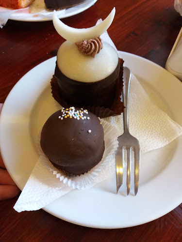 Opinii despre Herr Cukrászda în Dunabogdány - Vendéglátás