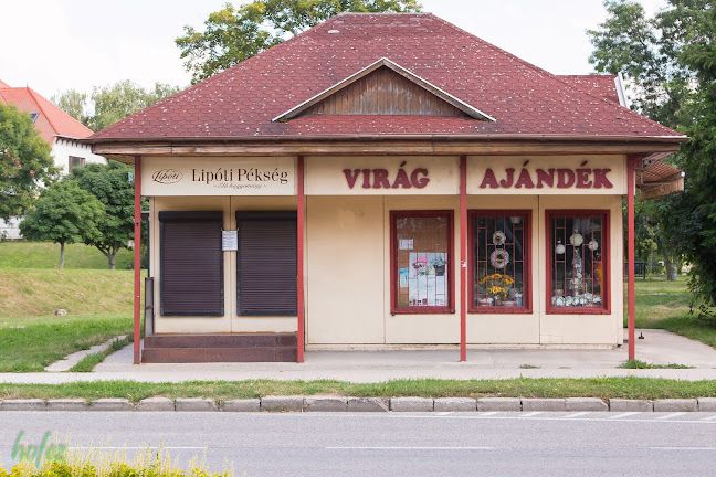 Opinii despre Lipóti Pékség, Oroszlány în Oroszlány - Vendéglátás