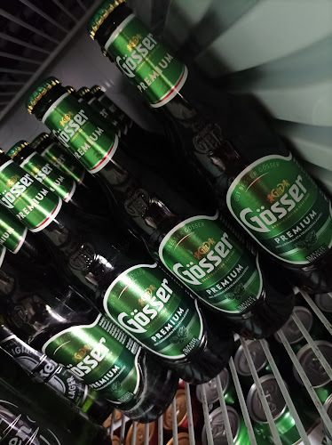 Opinii despre Tabán Amstel Söröző (Szép és Kürti Bt.) în Hatvan - Vendéglátás