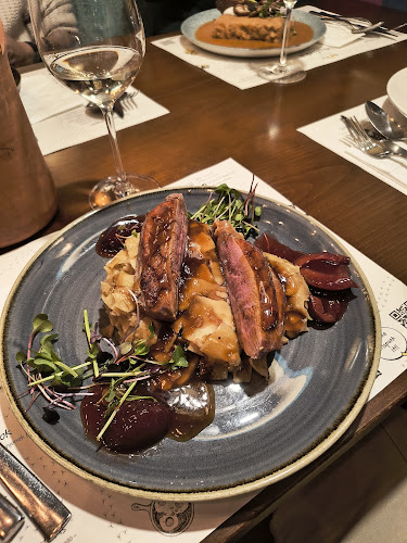 VakVarjú Étterem Pest - Vendéglátás