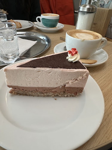 Harrer Csokoládéműhely és Cukrászda - Vendéglátás