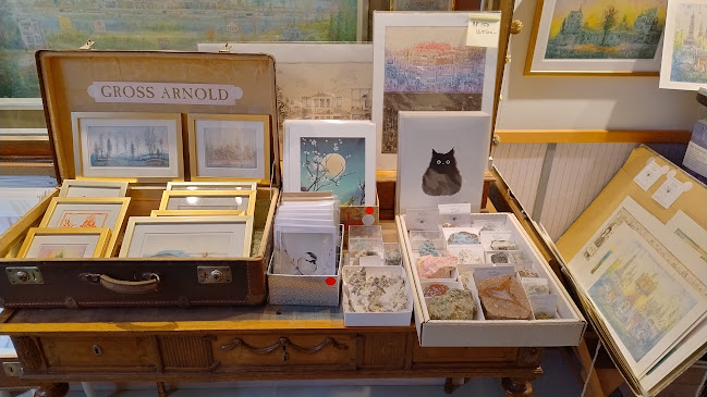 Comentarii opinii despre Gross Arnold galéria és kávézó