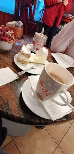 Comentarii opinii despre Szent Lőrinc Cukrászda